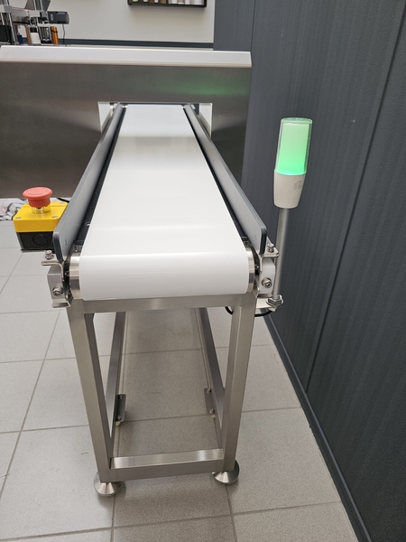 automatic metal detector amd-lcd conveyor emergency button warning light