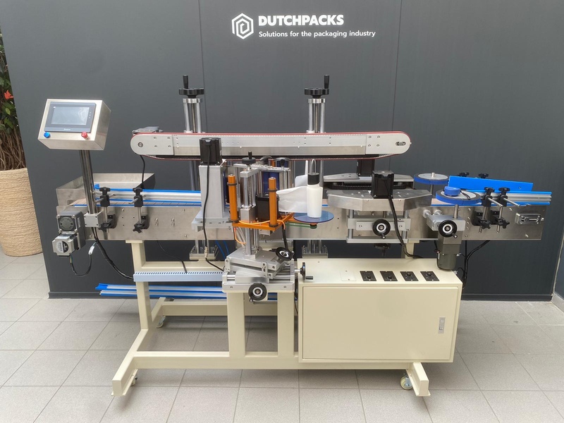 double-sided automatic labeling machine front conveyor