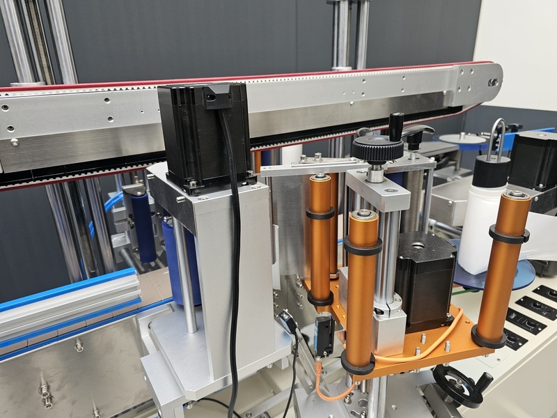 double-sided automatic labeling machine adslm side