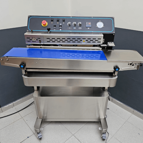 semi-automatic horizontal continuous vacuum heat sealer chs-v front